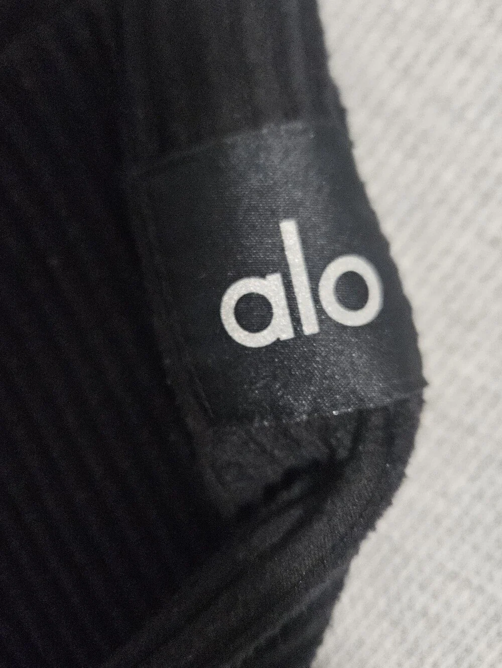 ALO Yoga cropped ribbed